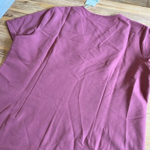 Figs Casma Three-Pocket Scrub Top - Picture 6 of 8